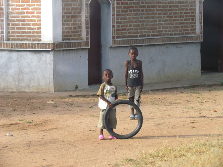 esdta es la niontendo 3 DS y esas tonteria que tiene por España. Aqui ttraía yo a los niños españoles..o mejor a los padres